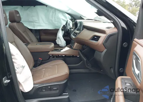 2023 Chevrolet Tahoe 4Wd High Country z USA, uszkodzony, nr VIN 1GNSKTKL5PR513088